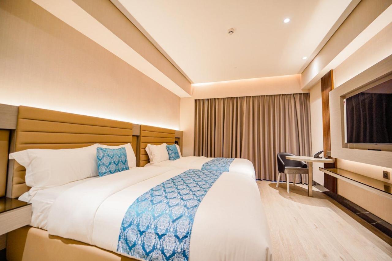 Bayprime Hotel Paranaque City Екстериор снимка