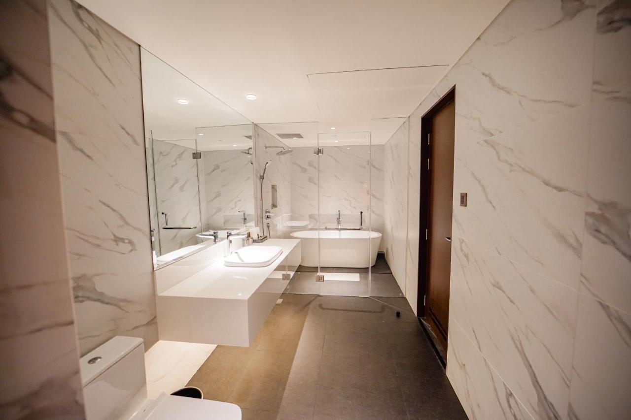 Bayprime Hotel Paranaque City Екстериор снимка