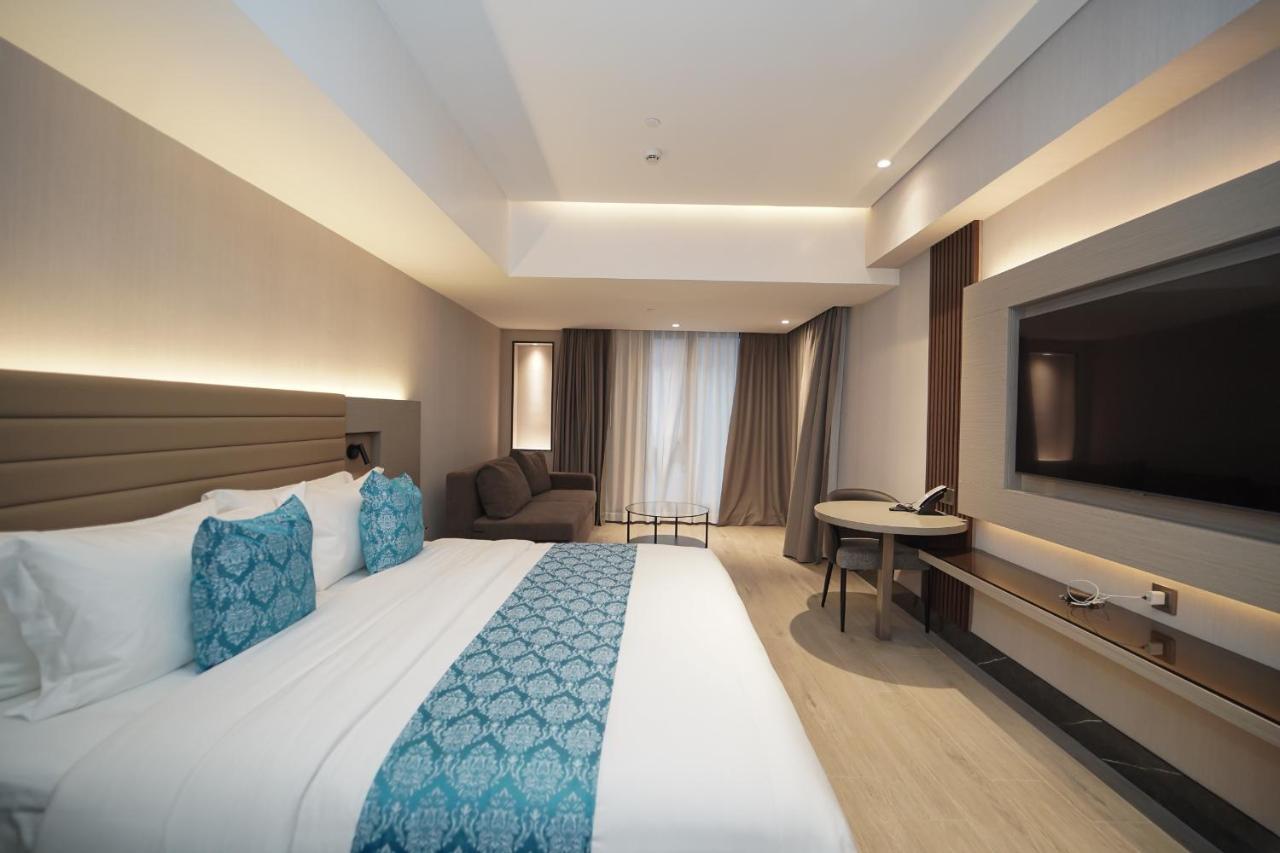Bayprime Hotel Paranaque City Екстериор снимка