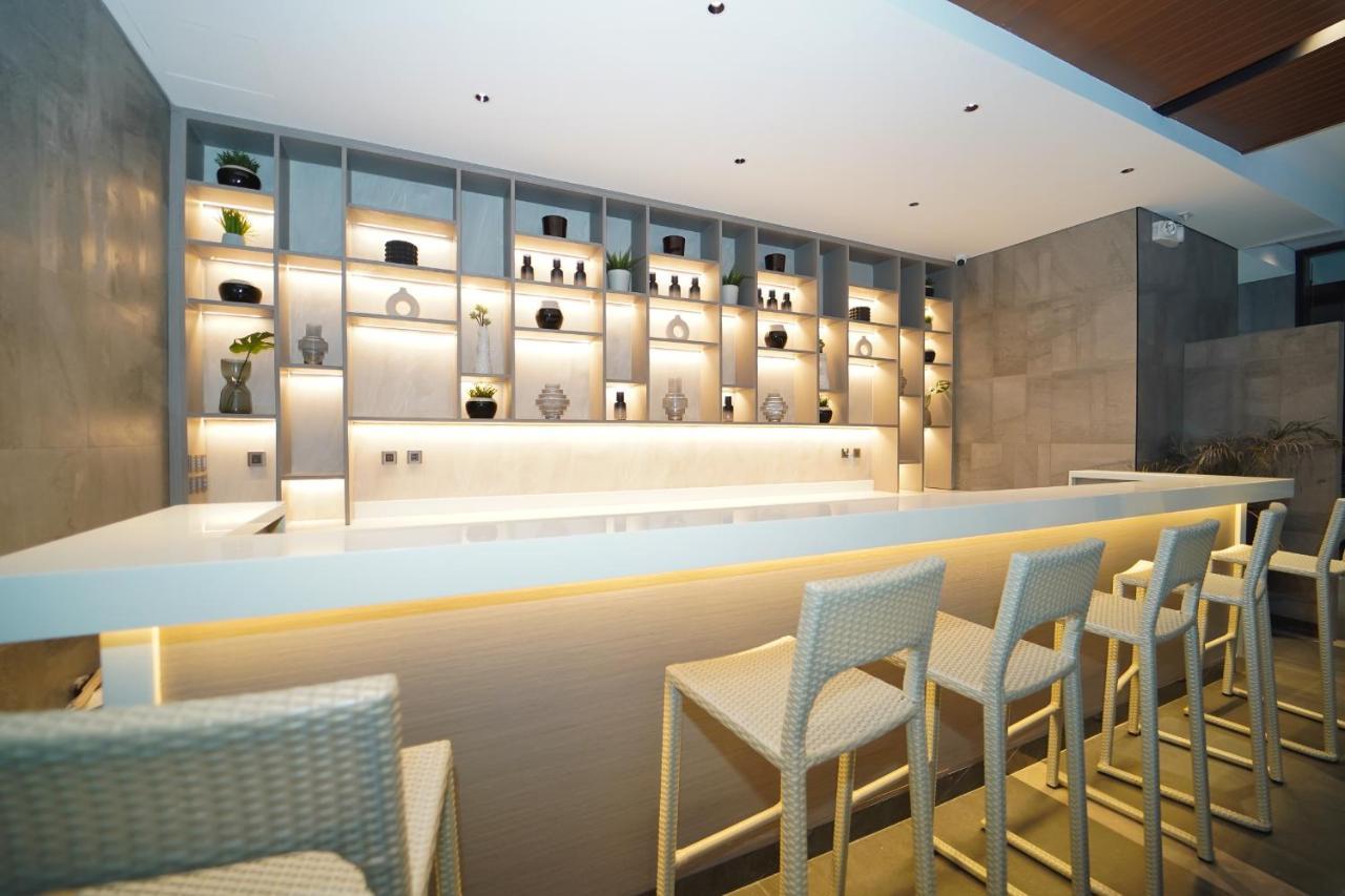 Bayprime Hotel Paranaque City Екстериор снимка